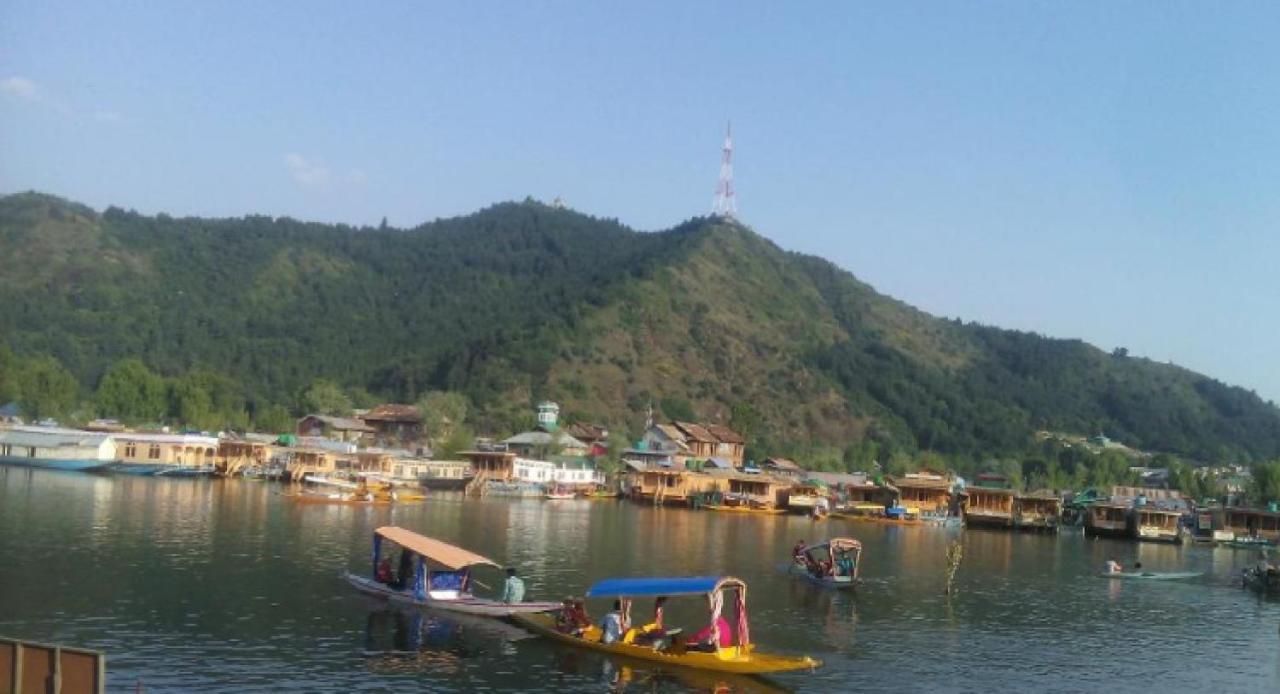 De Laila House Boat By Sterling Hotel Srinagar  Luaran gambar