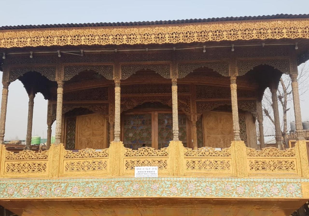 De Laila House Boat By Sterling Hotel Srinagar  Luaran gambar