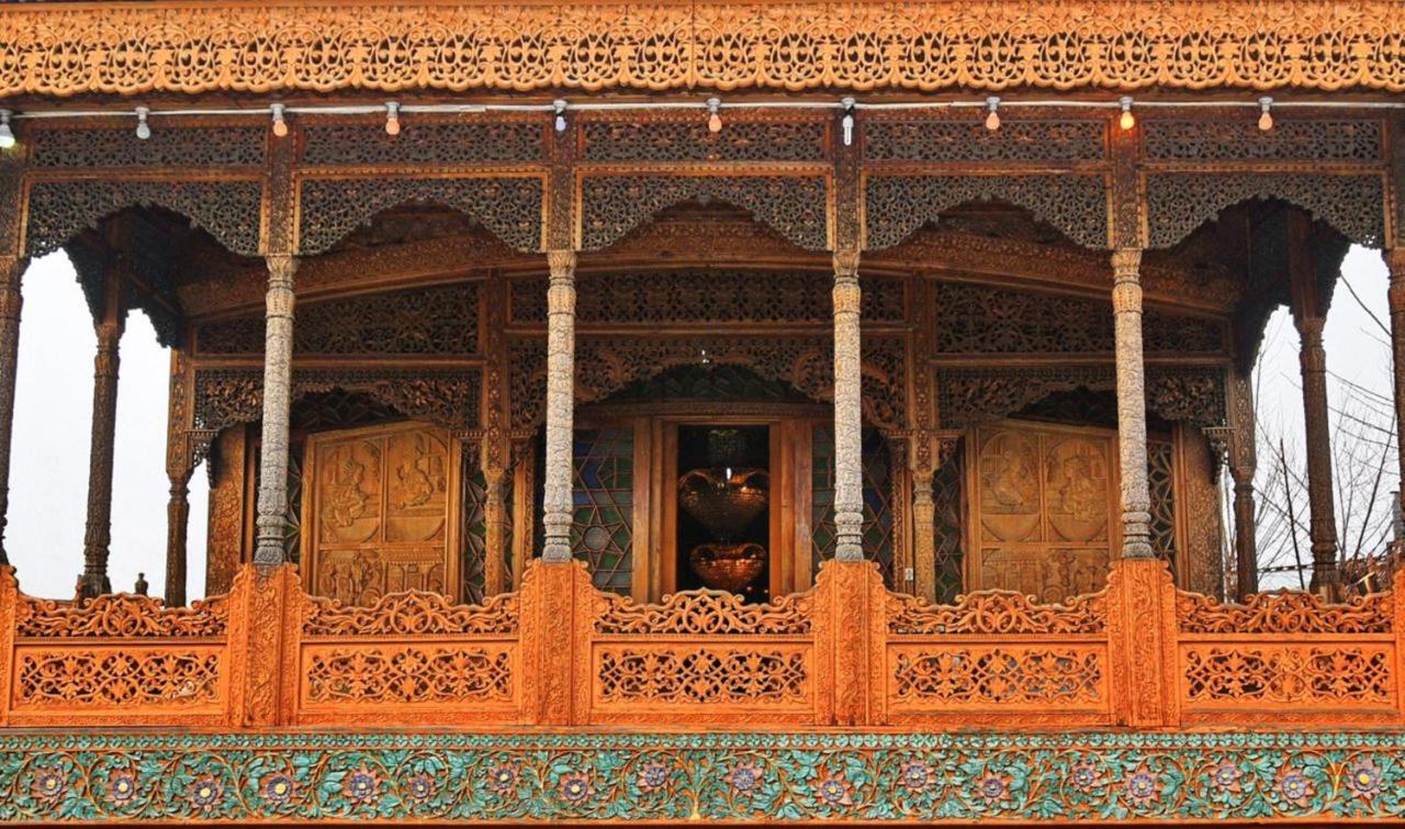 De Laila House Boat By Sterling Hotel Srinagar  Luaran gambar
